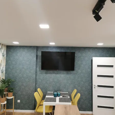 Kossuth 10 * دوناويفاروش