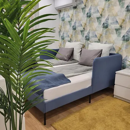 Kossuth 10 Lägenhet Dunaújváros