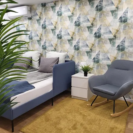 Kossuth 10 アパート