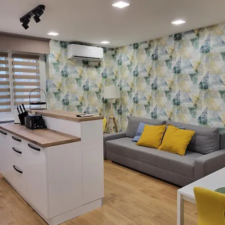 Kossuth 10 شقة دوناويفاروش