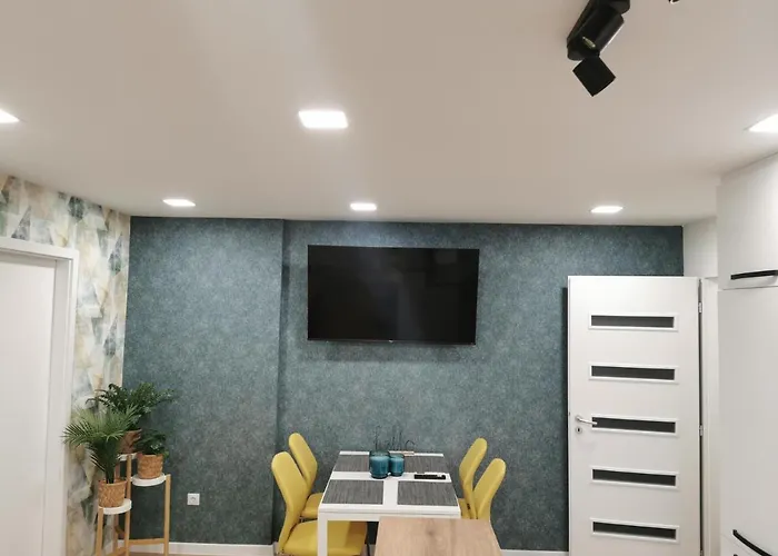 Kossuth 10 * Dunaújváros