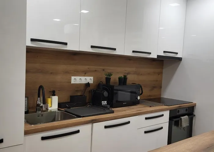 Kossuth 10 * Dunaújváros