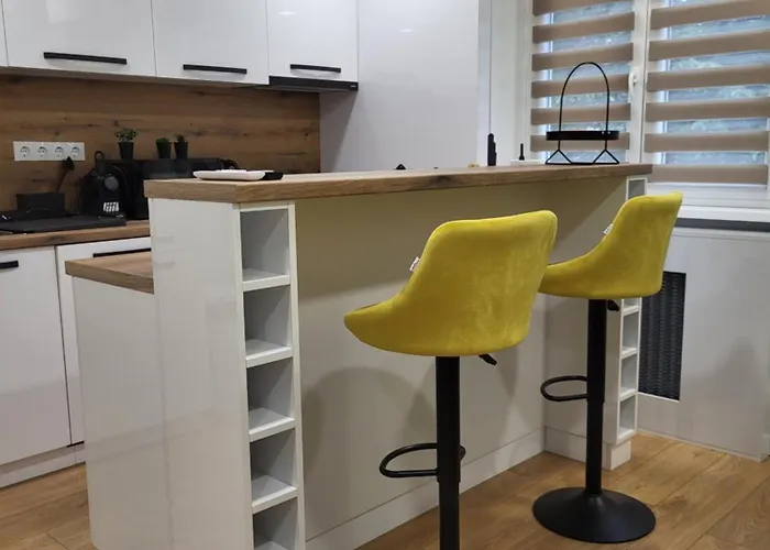 Kossuth 10 Apartament *